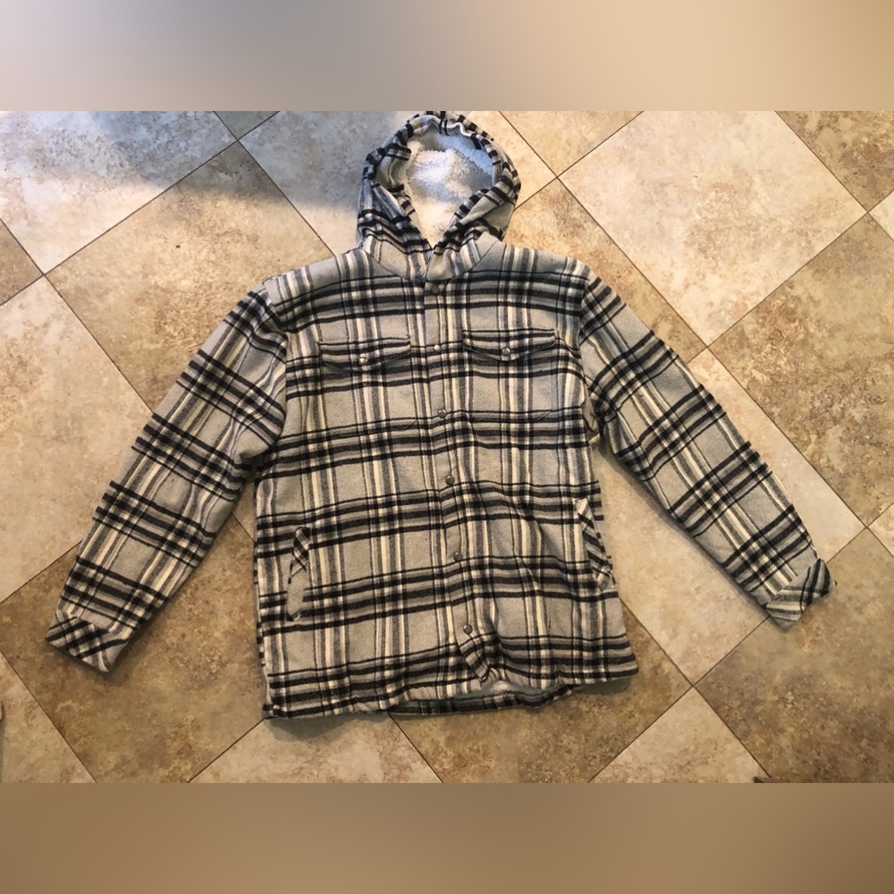 NWOT Women’s Plaid CBRL Jacket Sherpa lined size XL